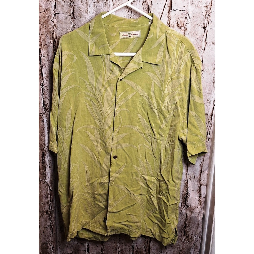 Tommy Bahama Mens XL 100% Silk Short Sleeve Green Floral Pattern Button up Shirt